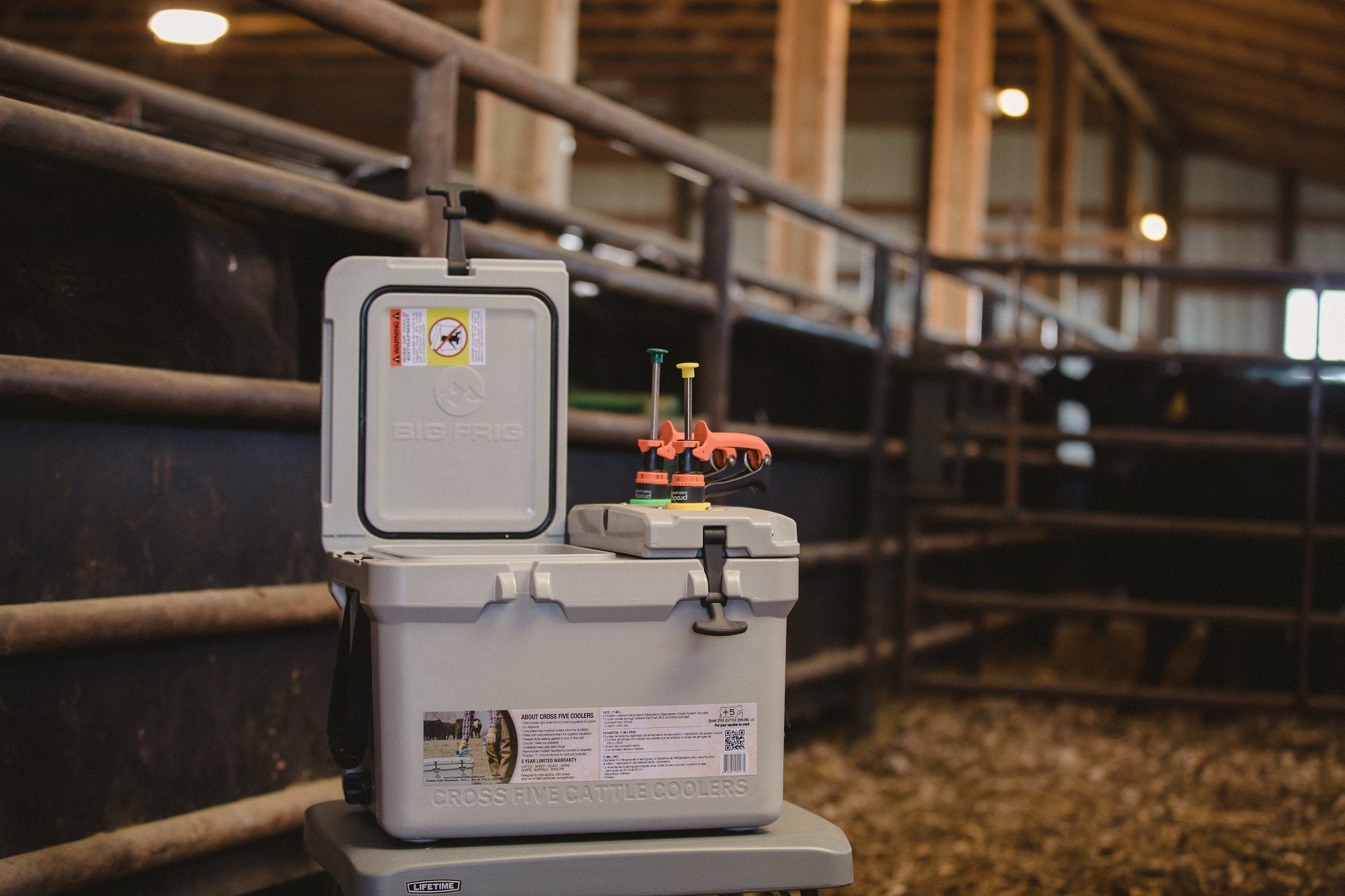 Load image into Gallery viewer, Chuteside Vaccine Cooler